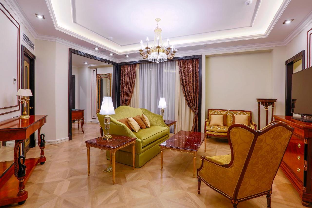Golden Palace Hotel Ereván Exterior foto